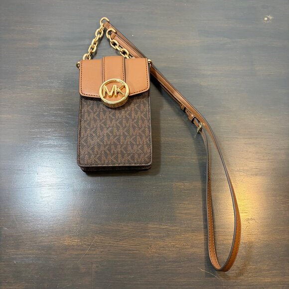 Authentic Michael Kors Jet Set Smartphone Crossbody / Phone Bag - Picture 1 of 6